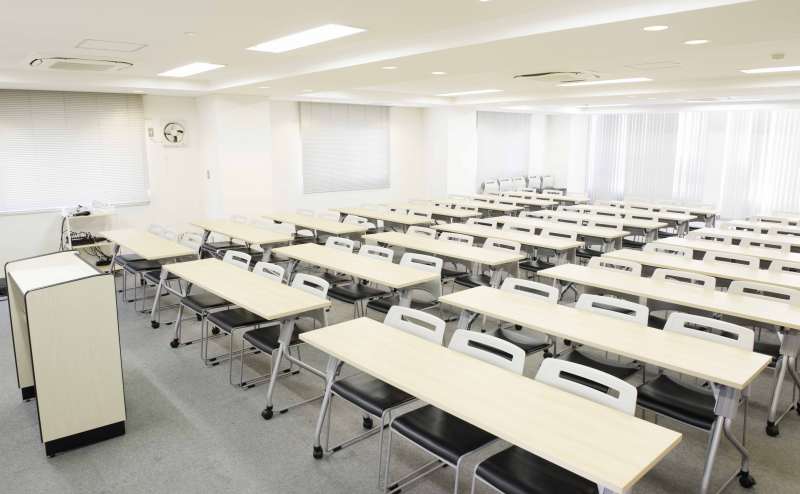 東京【田町駅徒歩2分】田町駅からすぐ！駅チカの会議室です☆無料wi-fiも完備