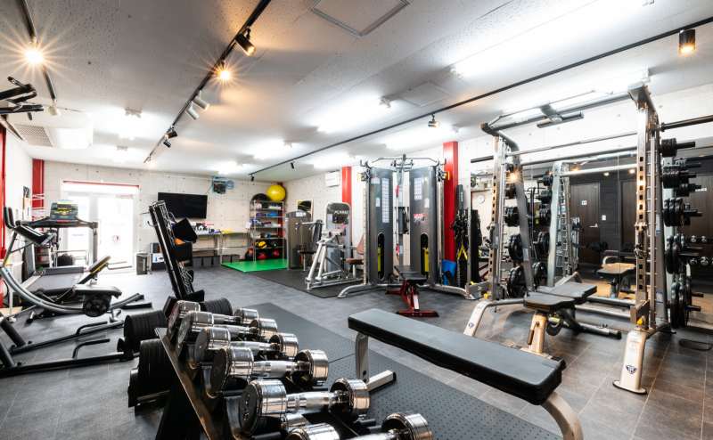 【Sinwa Training Gym】「最高の活動拠点」名駅近く完全個室＆駐車場2台完備！お洒落な空間のプライベートジム（名古屋市中村区）