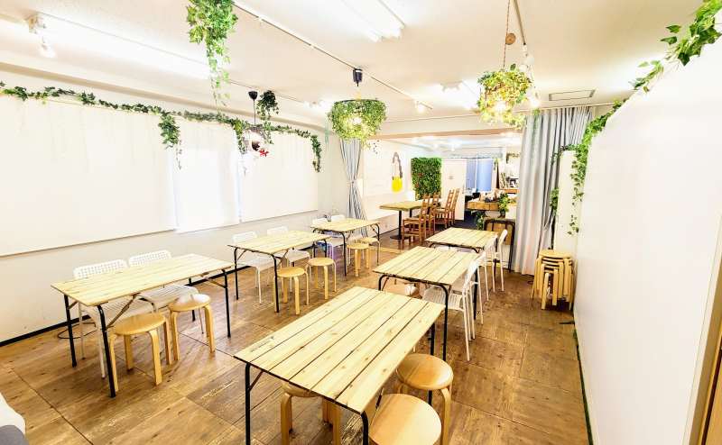 【ROUGH LABO TECH扇町イベントスペース】【駅前】グリーン広がる癒しの空間🍃和らぎのスタイリッシュスペース♪　大阪市/北区/梅田/扇町/南森町のイベント・会議に！