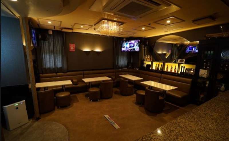 【BAR ATHENA/東新宿】※高級感ある落ち着いた内装