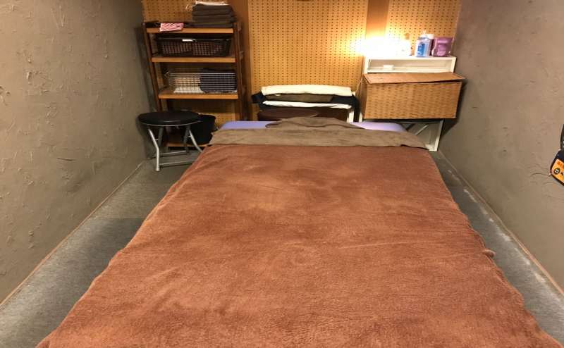 【戸越銀座駅・武蔵小山駅】徒歩7分 設備充実の施術スペース 90分から利用可 無料Wi-Fi完備 丸ごと除菌で感染症対策強化 飲食可 子供連れOK テレワークや各種作業にも/健康サロンCRAFT