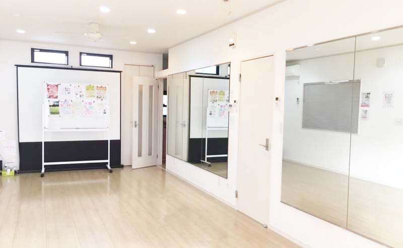 ウッドデッキがおしゃれなレンタルスタジオ　KAVERI 東林間店