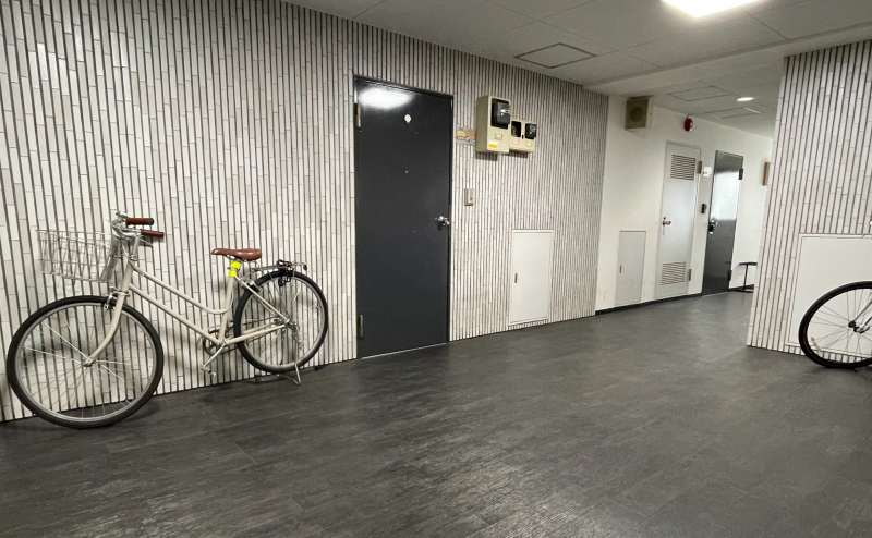 【エレベーターで10階まで上がり、右側の1001号室が当スペースです】 - TIME SHARING 新宿御苑前 壱丁目参番館1001の写真