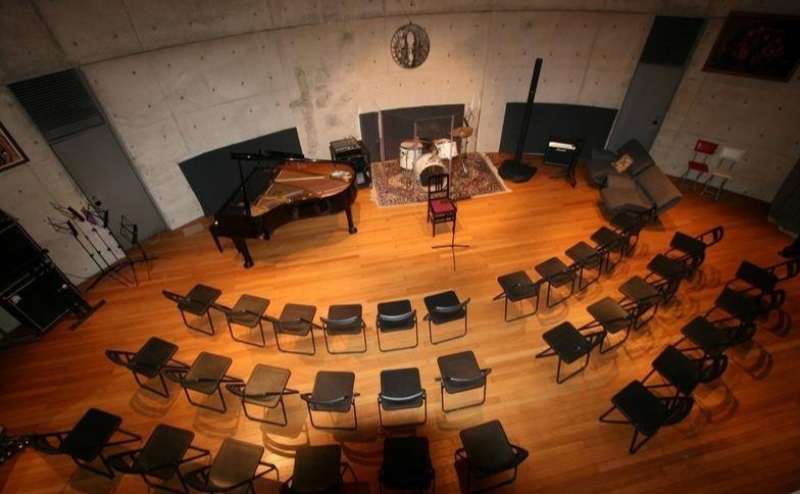 Half Moon Hall