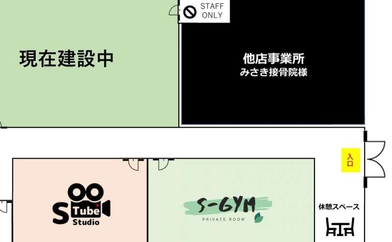 間取り図です。入り口付近に共用の休憩スペースがございます