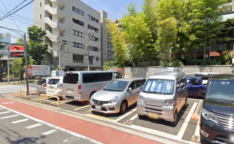 最寄りコインパーキング:ナビパーク 松が谷第4(スタジオから約69 m∕徒歩1分)最大料金: 2,800 円(24時間)料金:15分200 円