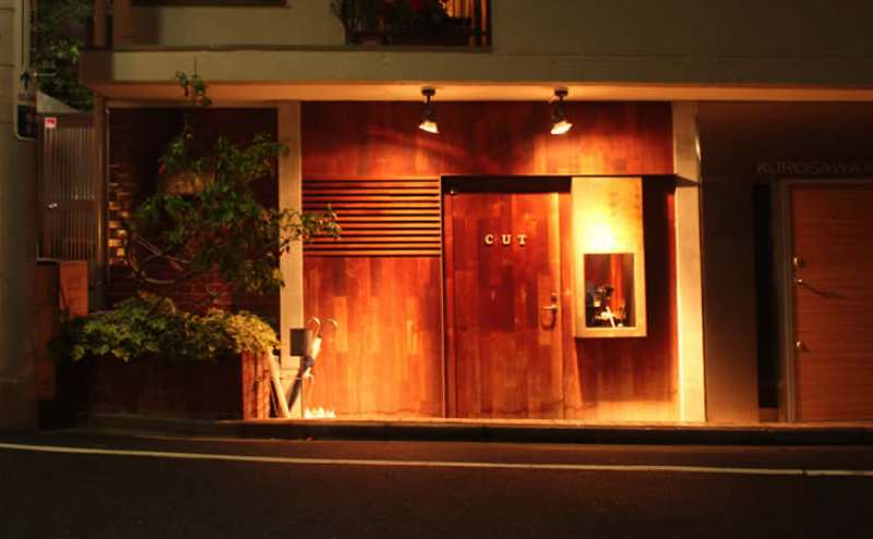 【表参道】大人の隠れ家風バー（南青山BAR CUT）