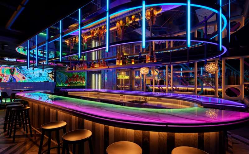 Music Fashion Bar RUN