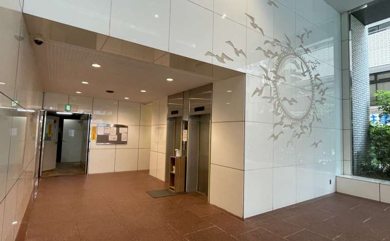【1階エレベーター前】 - TIME SHARING 新宿御苑前 壱丁目参番館1001の写真
