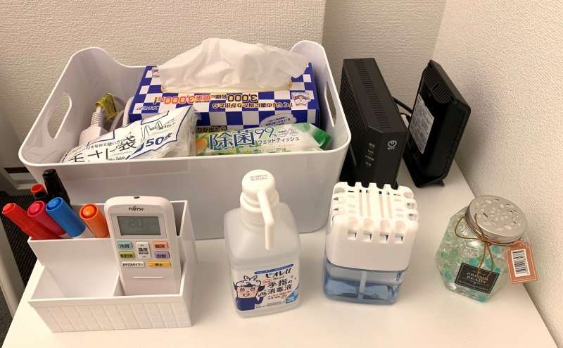 入室前のアルコール消毒と退出前の除菌清掃のご協力お願いします。