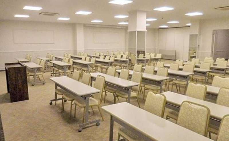 飲食自由なのでパーティーや懇親会にもご利用いただけます