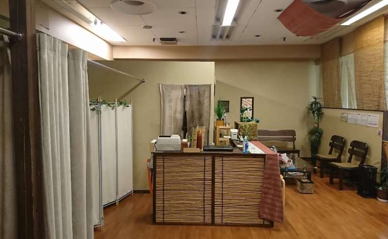 大阪府、阪急茨木市駅 1分 貸しスペース、ギャラリー、教室、スタジオ、マッサージ、エステ、物販、ペット関連  様々な用途にご利用いただけます　茨木市 高槻市 吹田市 箕面市 豊中市 池田市