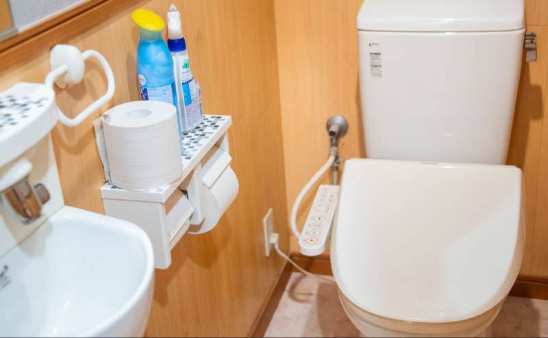 トイレは各更衣室にご用意があります。