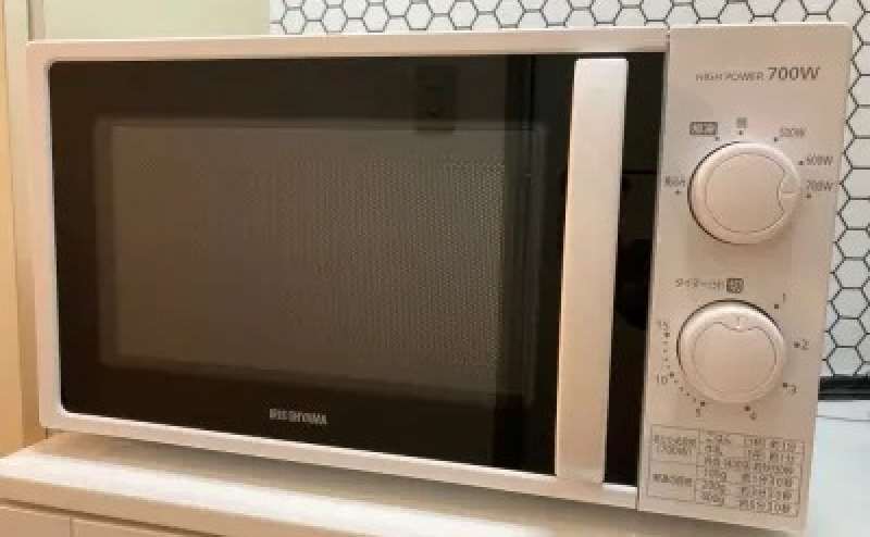 電子レンジもございます。ご自由にご利用ください