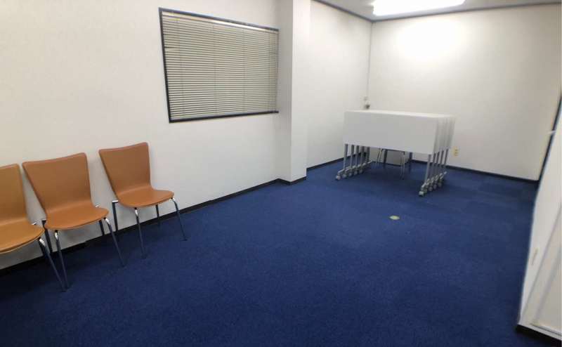 テーブル、イスのレイアウト変更可能です