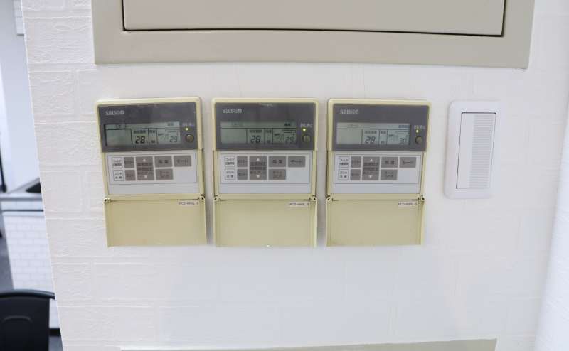 エアコンスイッチは室内にあり自由に調節できます - TIME SHARING 新橋駅日比谷口前の写真