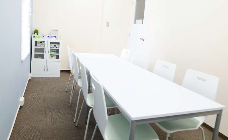 2021年5月に新規OPENしたばかりのキレイなお部屋です。窓のあるスペース