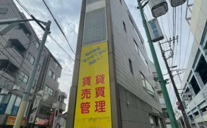 青砥駅徒歩1分の駅近スペース。通勤通学の途中でも利用しやすいロケーションです